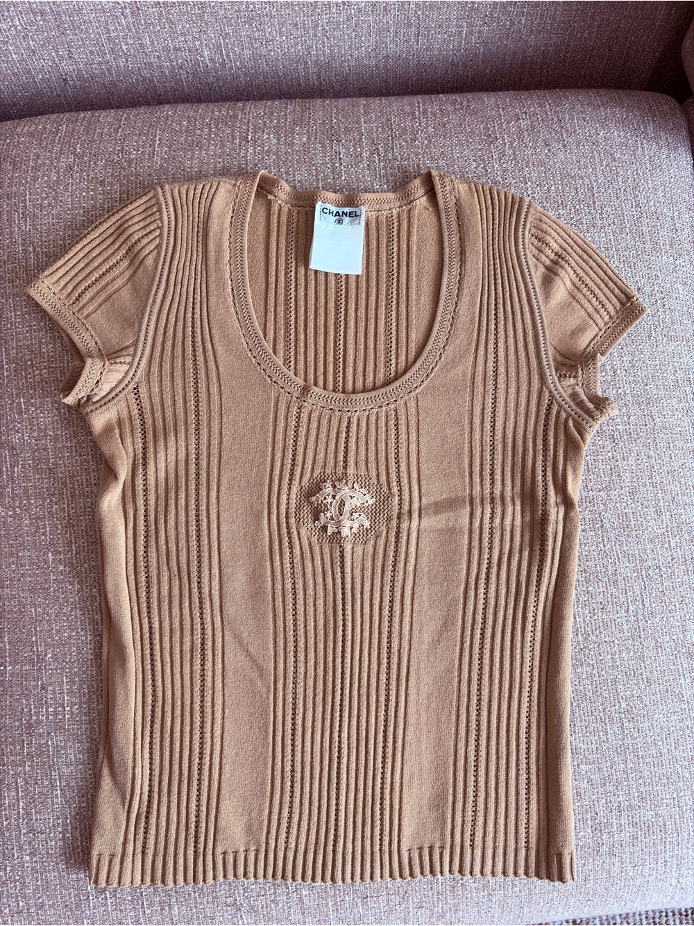 CHANEL Vintage Ribbed Knit Short Sleeve Top Beige Brown CC Logo